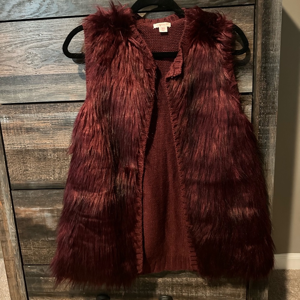 Sweater vest